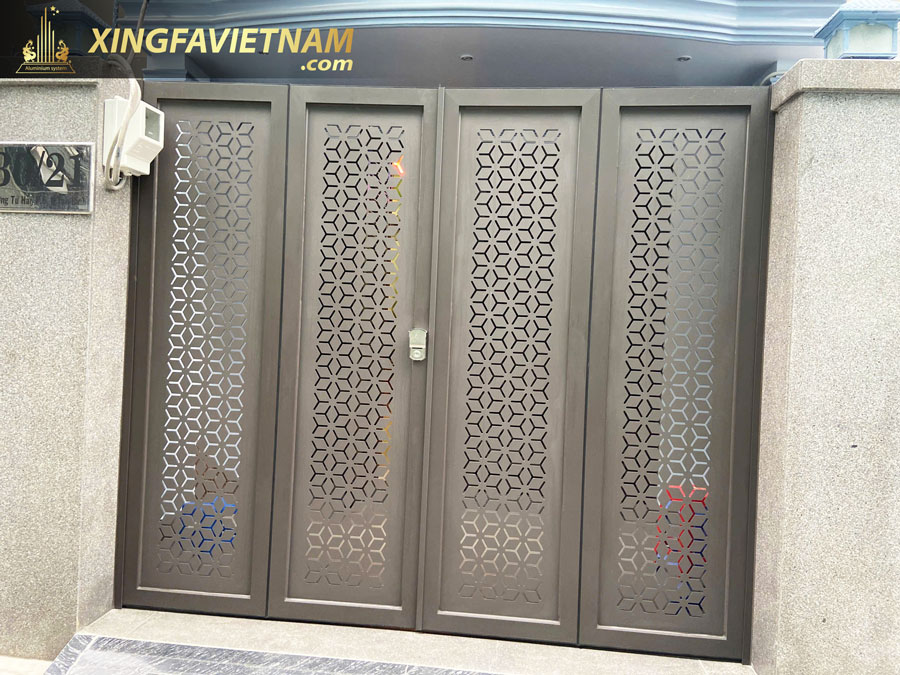 Cửa đi 4 cánh nhôm Xingfa Quảng Đông CNC tích hợp khóa vân tay