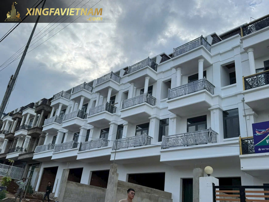 Hình ảnh thực tế thi công lắp đặt cửa nhôm Cho Dự Án Nam Phương City tại TP. Bảo Lộc