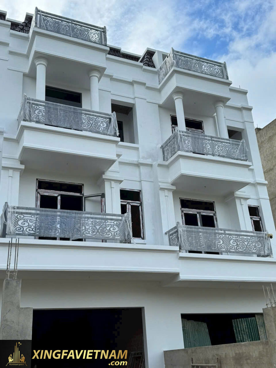 Hình ảnh thực tế thi công lắp đặt cửa nhôm Cho Dự Án Nam Phương City tại TP. Bảo Lộc