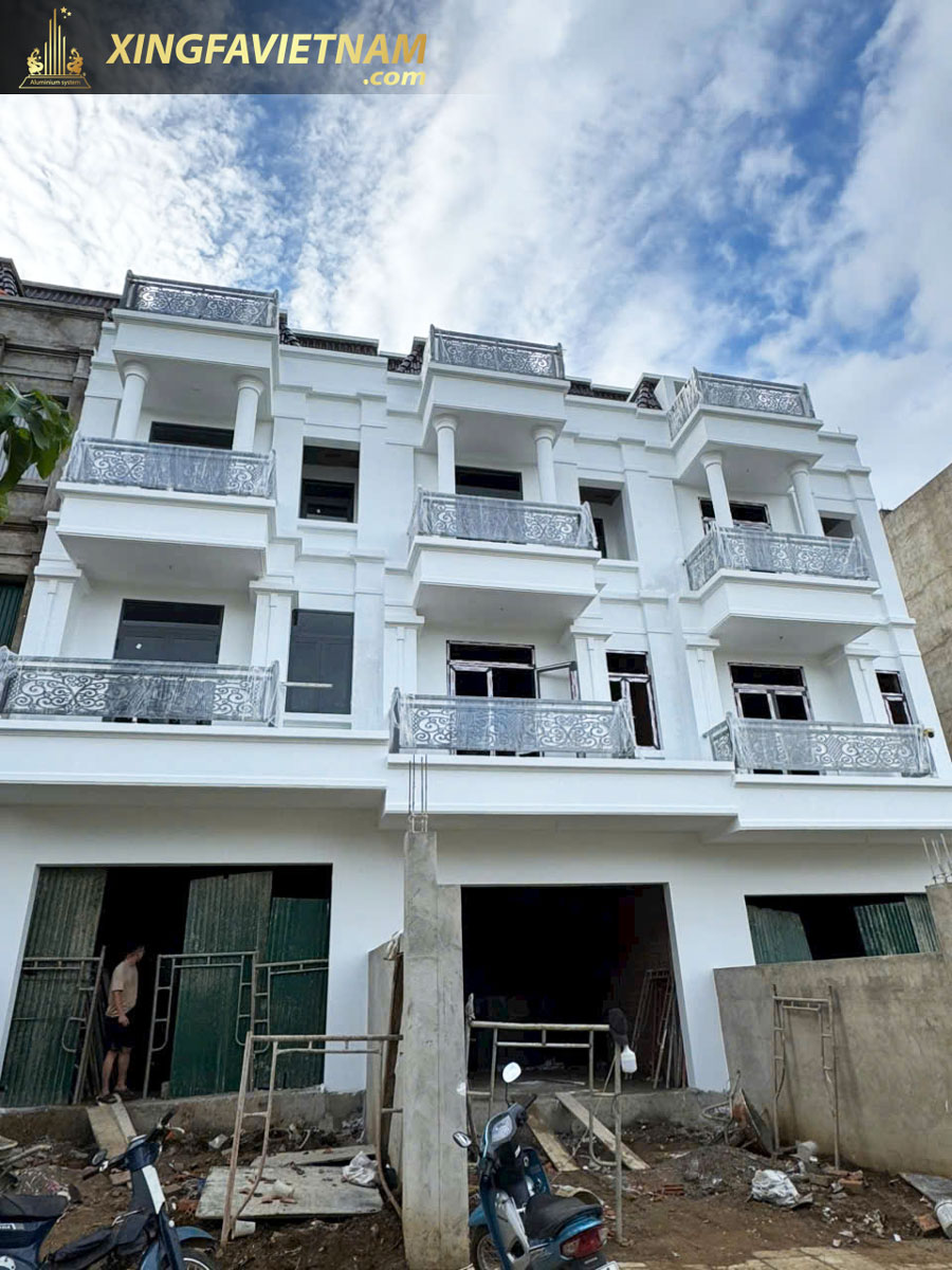 Hình ảnh thực tế thi công lắp đặt cửa nhôm Cho Dự Án Nam Phương City tại TP. Bảo Lộc