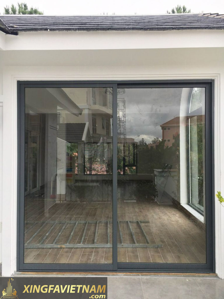 Hình ảnh thi công cửa nhôm tại nhà Anh Phú – Chị Xinh