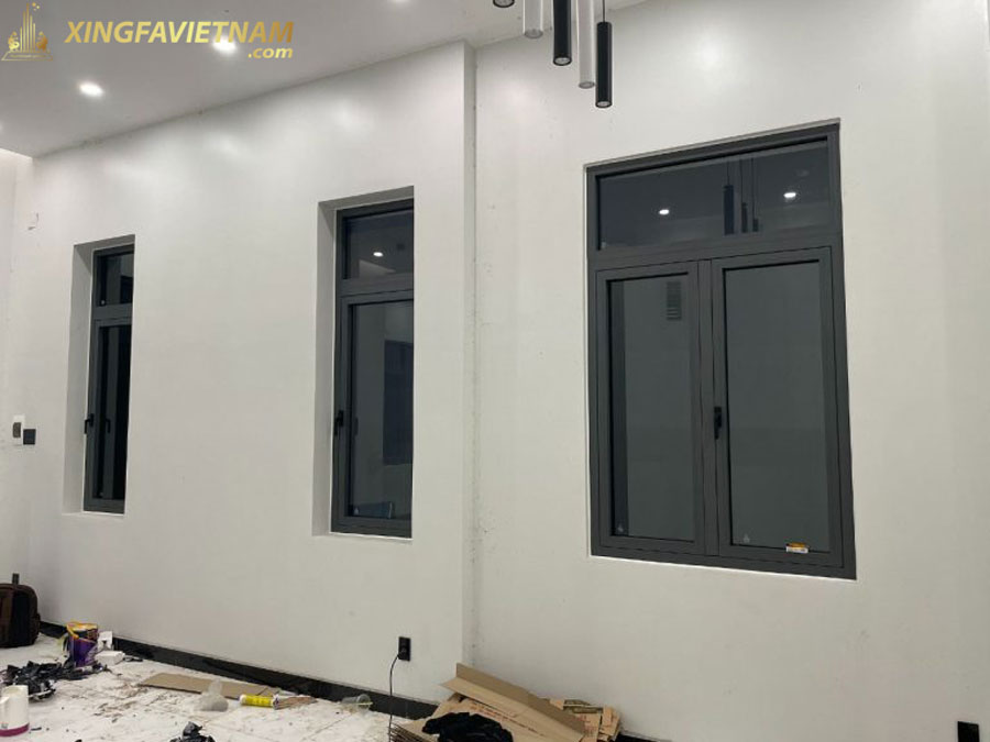 Hình ảnh thi công cửa nhôm tại nhà Chú Minh – Chú Nghĩa