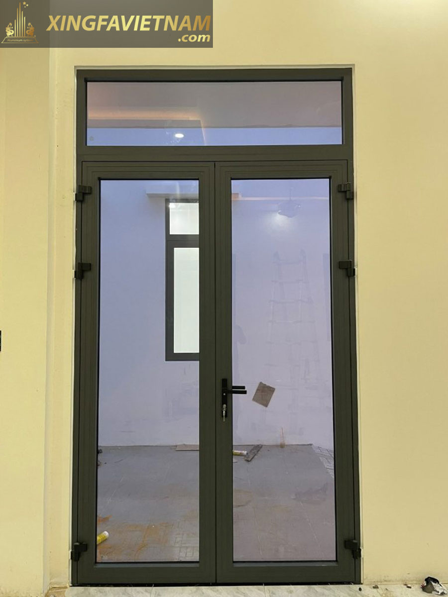 Hình ảnh thi công cửa nhôm tại nhà Chú Minh – Chú Nghĩa