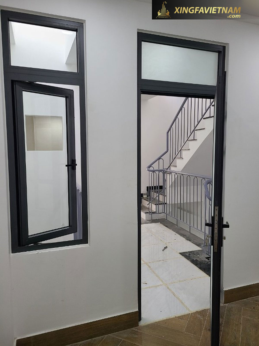 Hình ảnh thi công cửa nhôm tại nhà Anh Tân