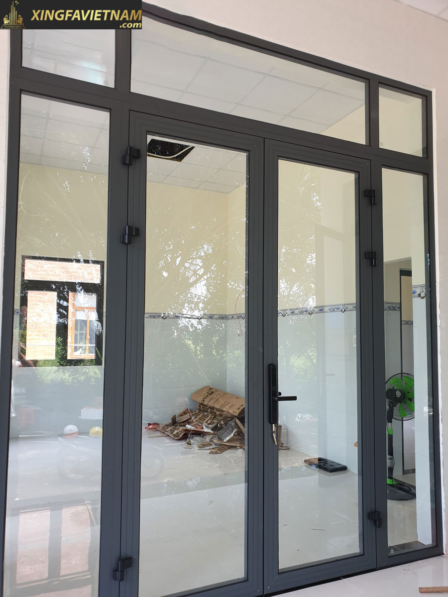 Hình ảnh thi công cửa nhôm tại nhà anh Phong - Chị Hiền
