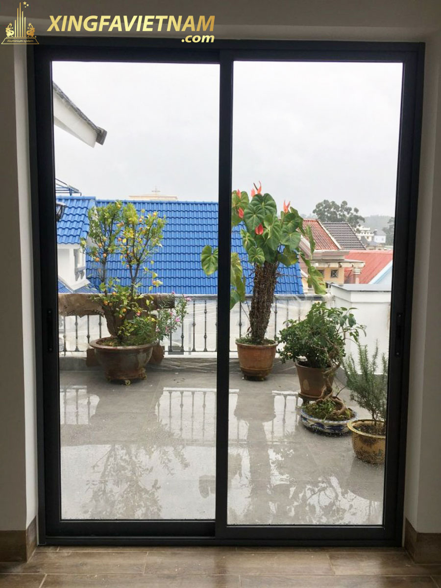 Hình ảnh thi công cửa nhôm tại nhà chị An