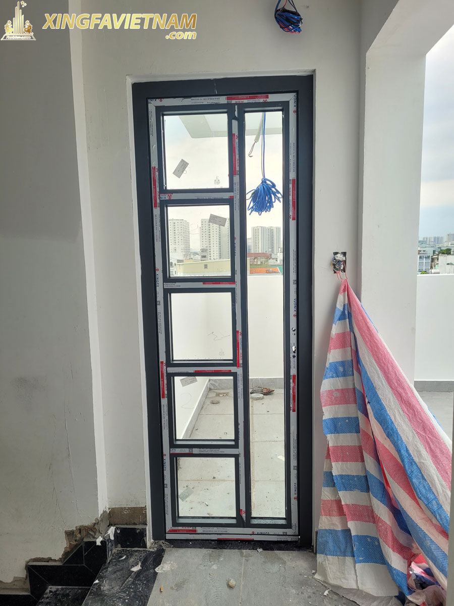 Hình ảnh thi công cửa nhôm tại nhà chị Thanh