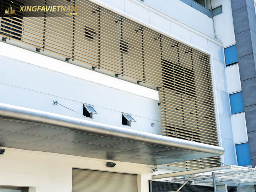 Lam Chắn Nắng 132S – Giải Pháp Chắn Nắng Bản Rộng Cho Kiến Trúc Đương Đại