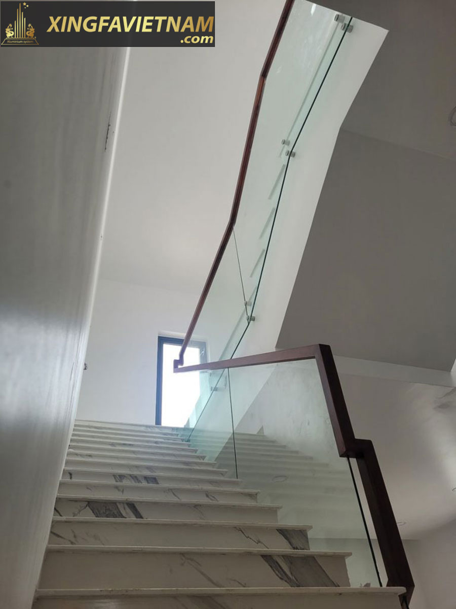 Hình ảnh Lan can kính