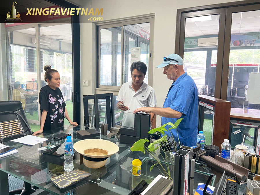 Hình ảnh buổi làm việc và chốt lại toàn bộ phương án và hợp đồng