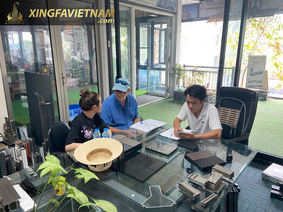 Hình ảnh buổi làm việc và chốt lại toàn bộ phương án và hợp đồng