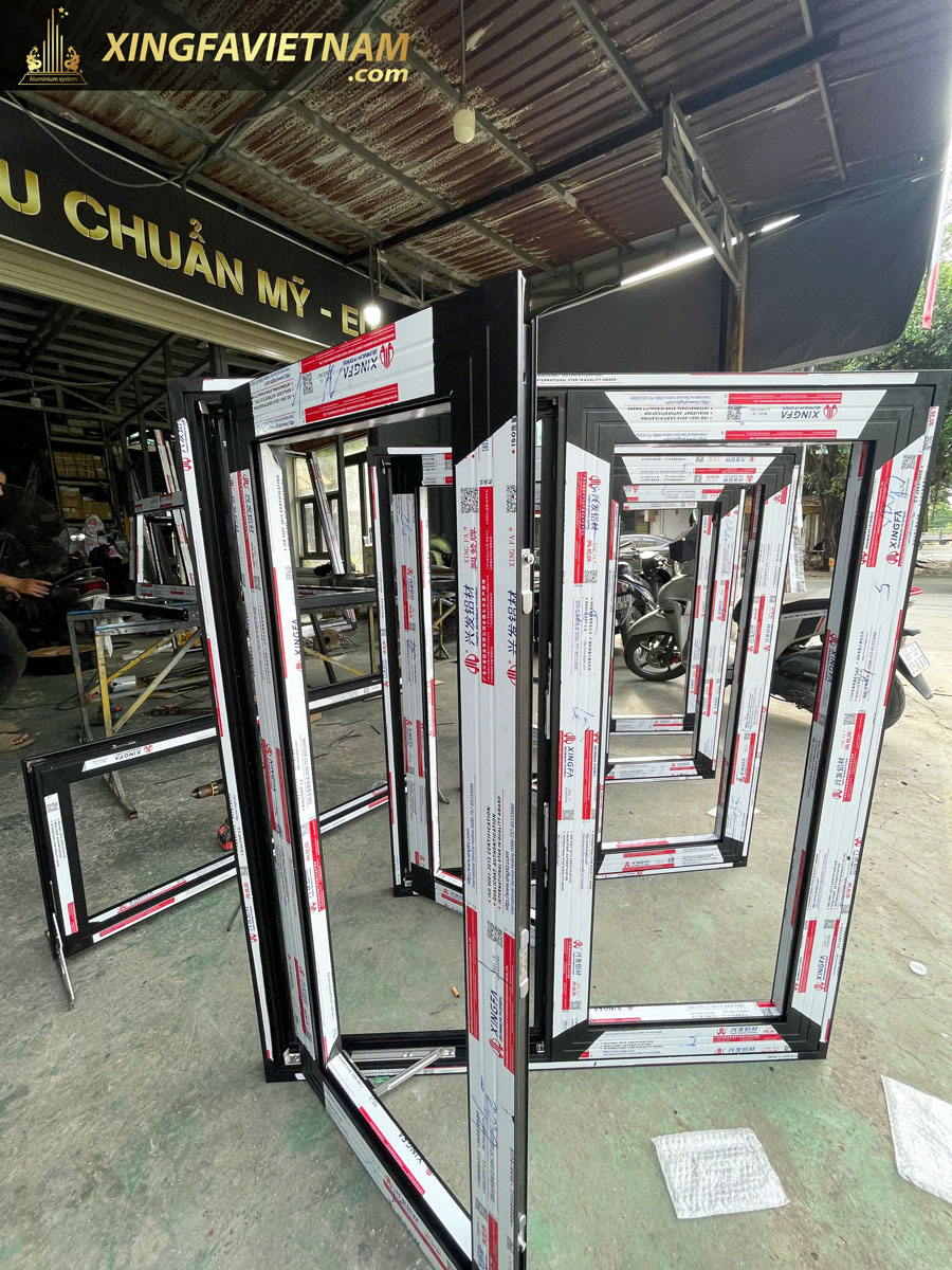Hình ảnh sản xuất cửa nhôm Xingfa Nhập Khẩu Chính Hãng tại xưởng