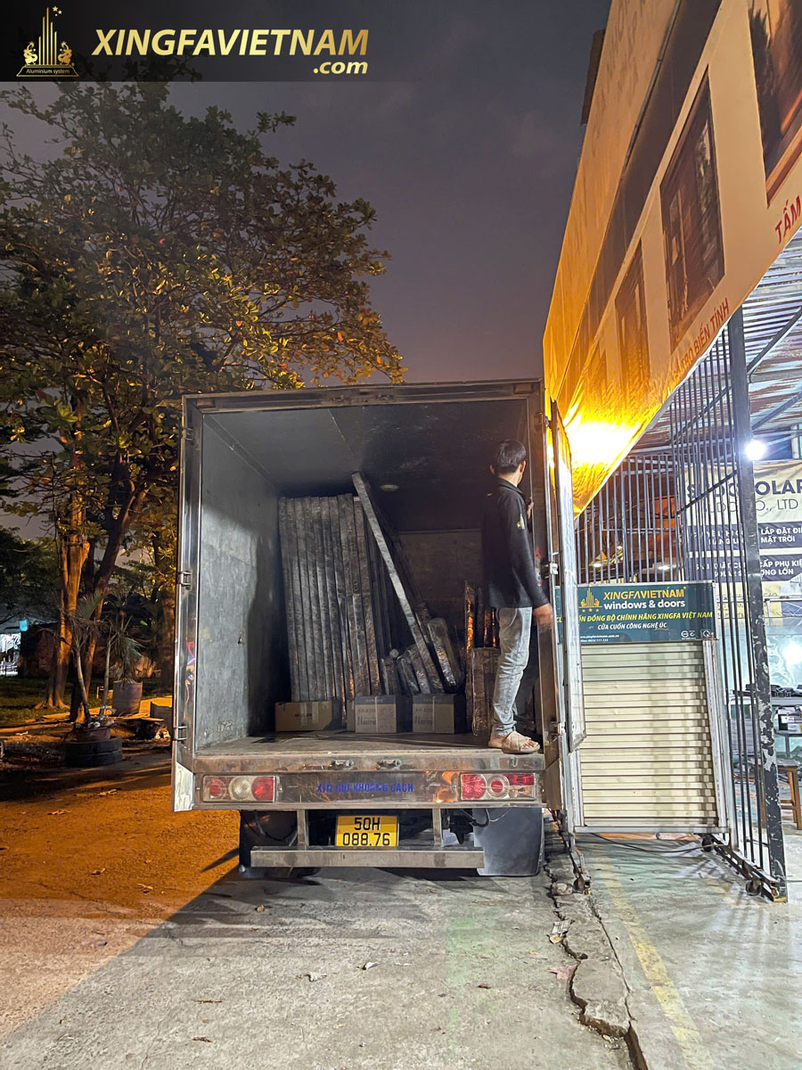 Hình ảnh tiến độ sản xuất và vận chuyển hàng đến nhà anh Hùng