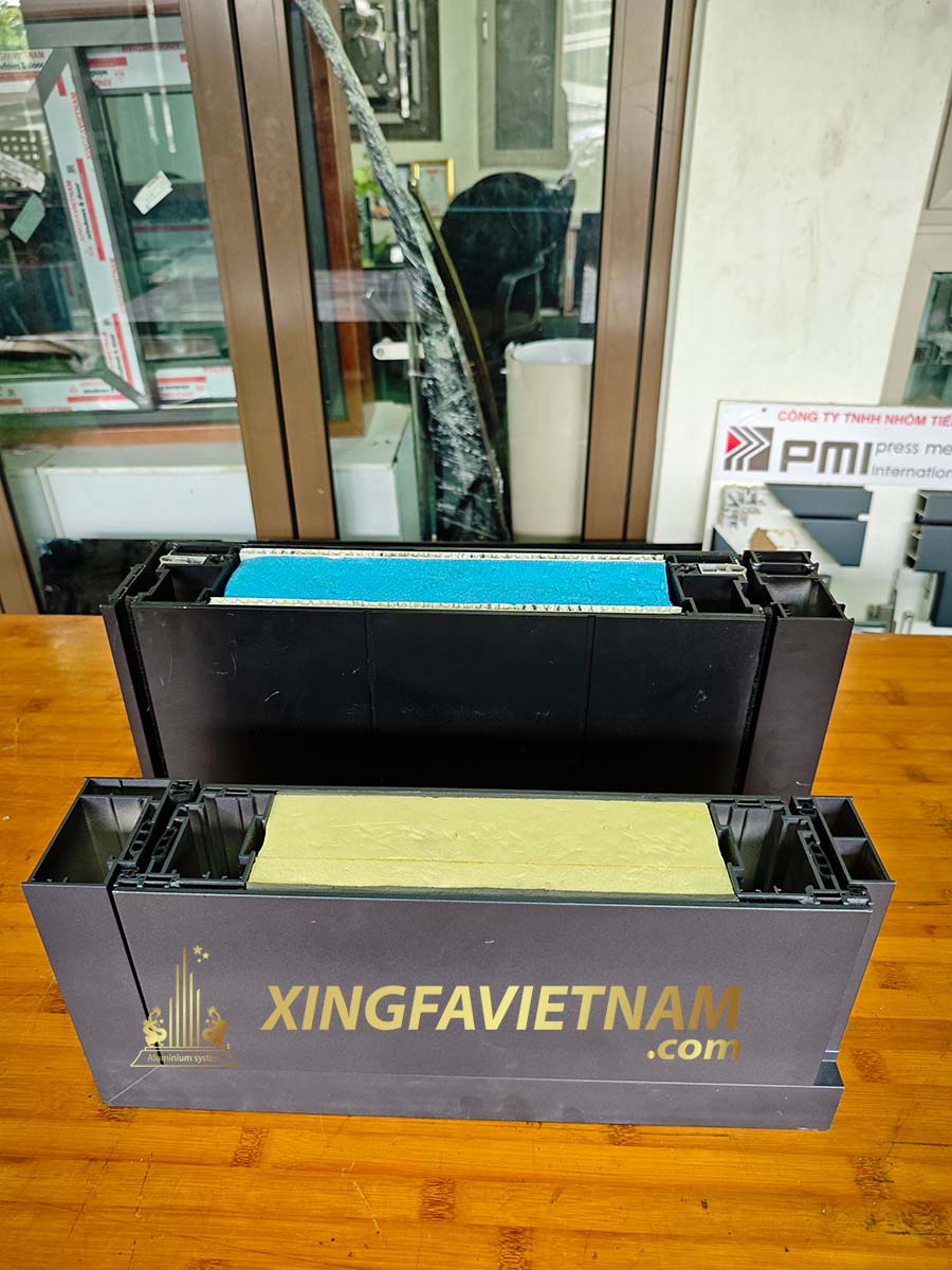 So Sánh 2 Mẫu Hộp Cách Nhiệt Cho Hệ Cửa Nhôm